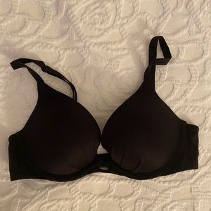 Black Plunge/Plongeant Bra